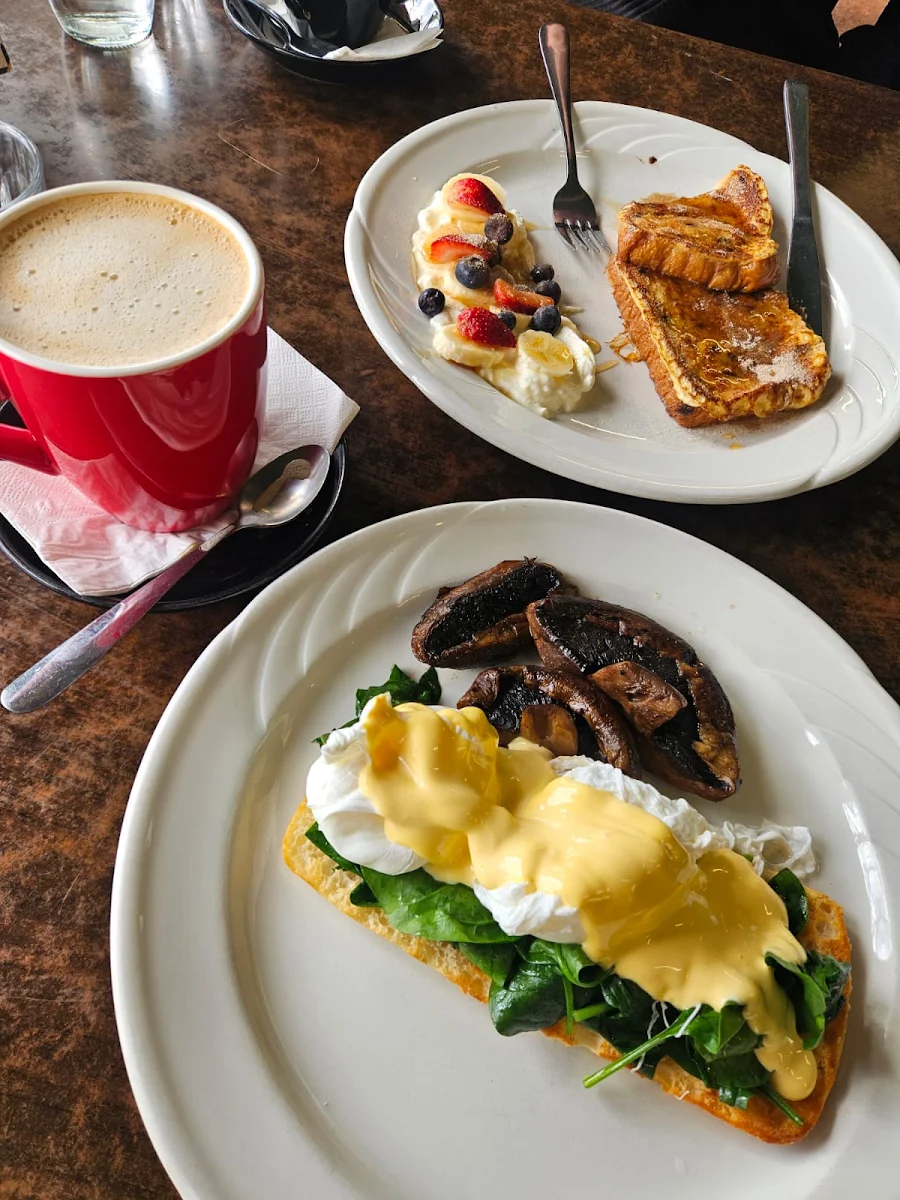 Food & drink, Vines Cafe & Bar