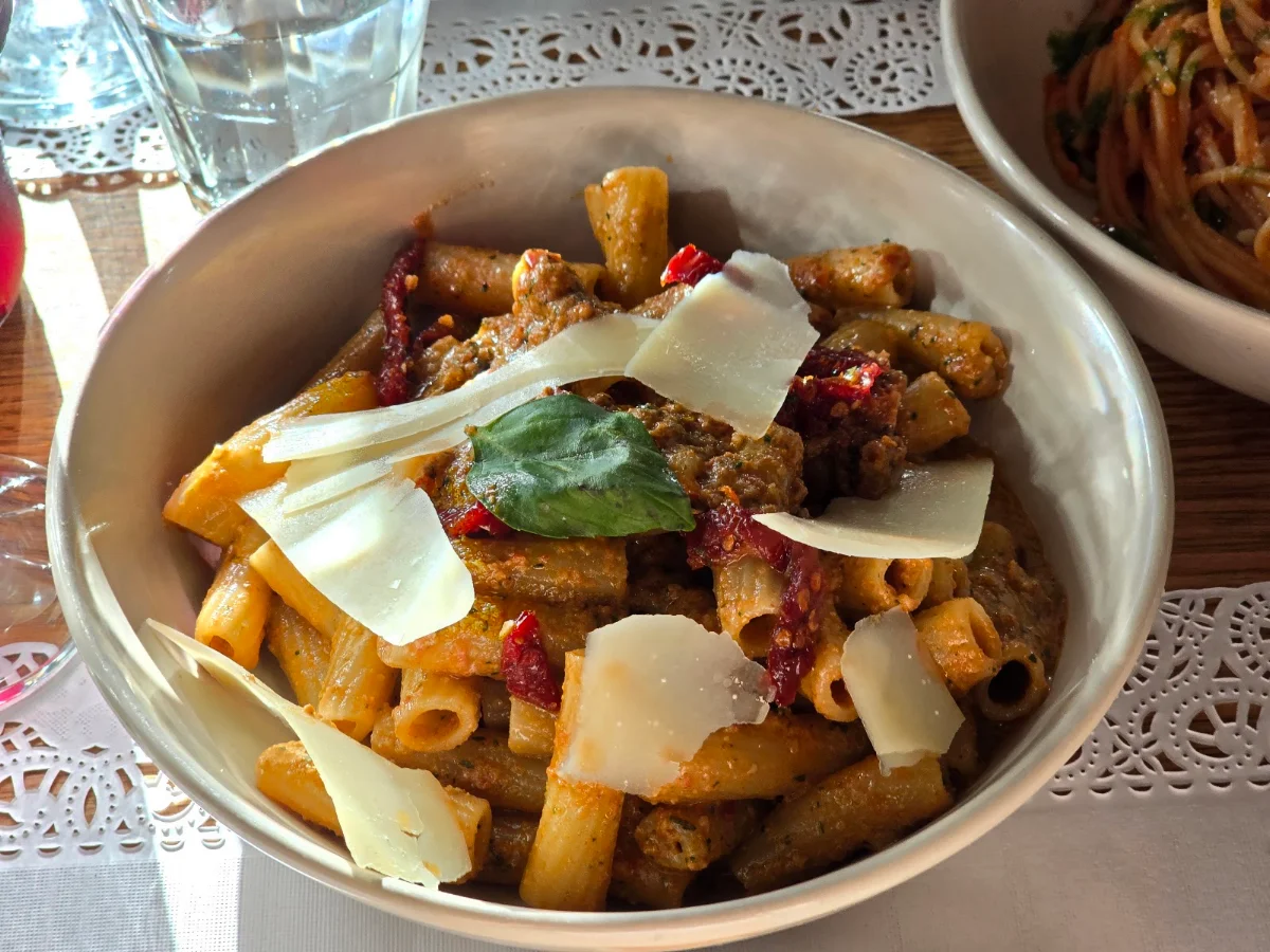 Food & drink, Times New Roman Bar