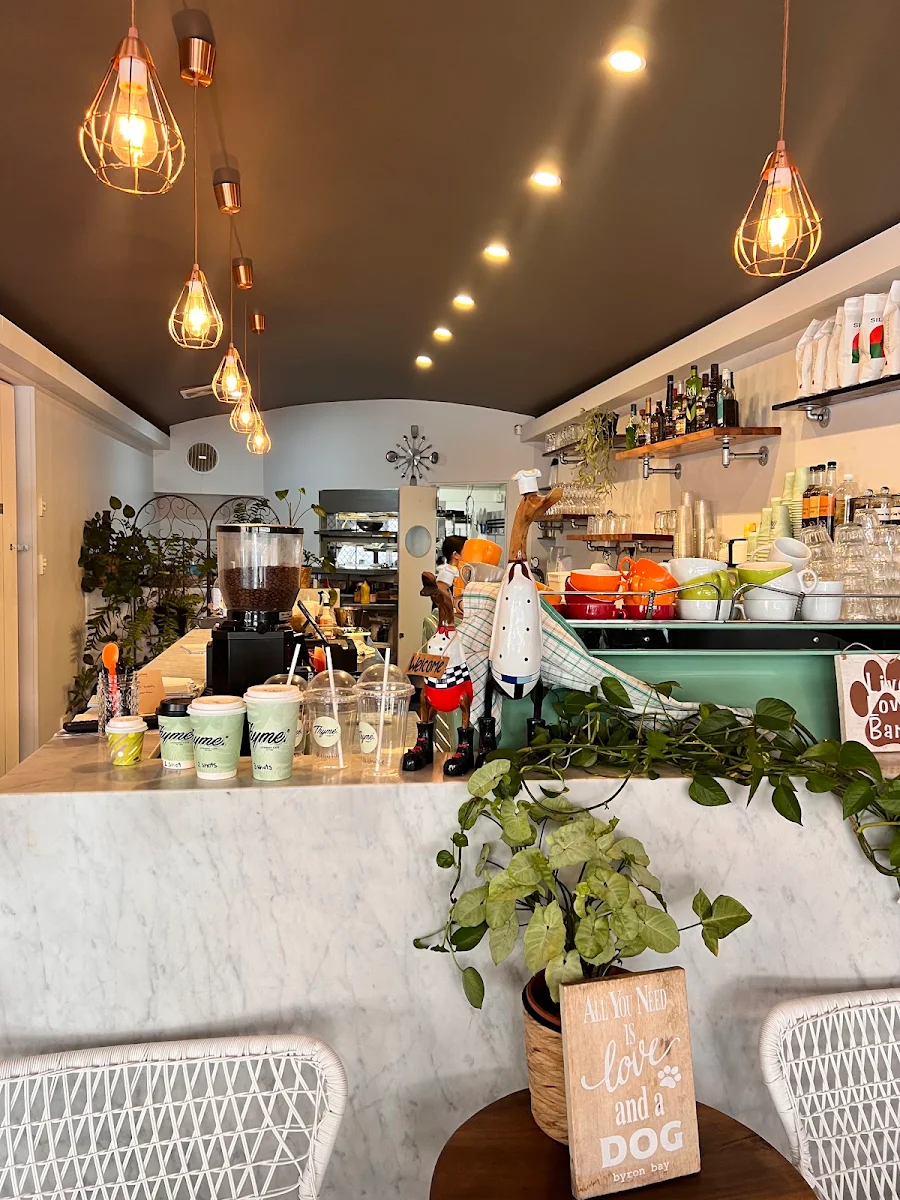 Vibe, Thyme Cafe Bar