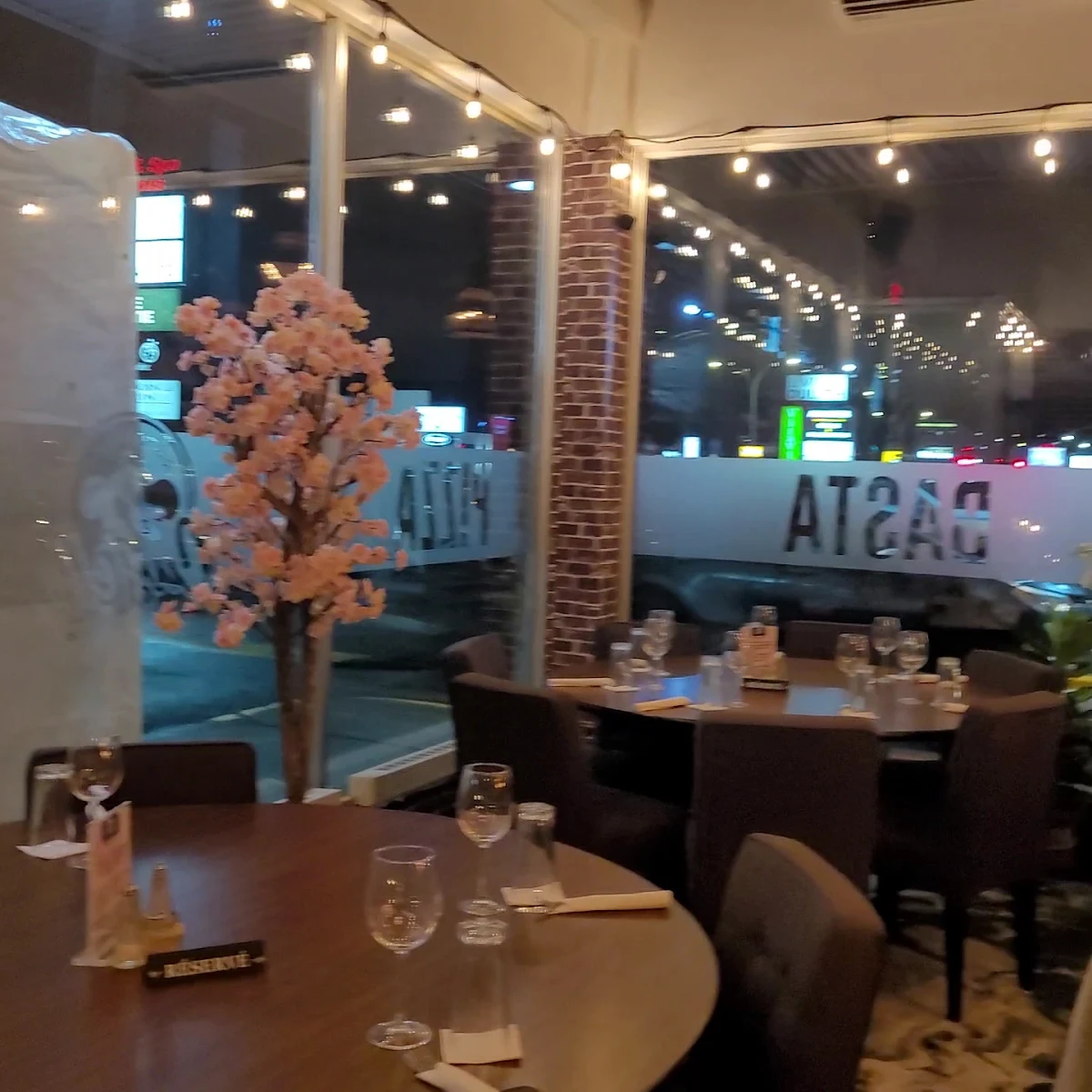 Vibe, Restaurant Castello