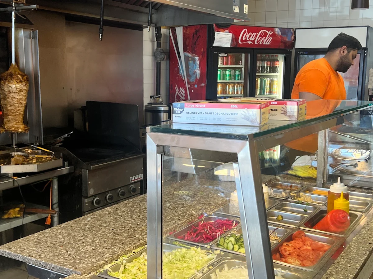 Vibe, Amazing Shawarma Restaurant