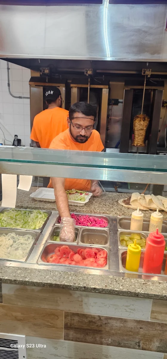 Vibe, Amazing Shawarma Restaurant