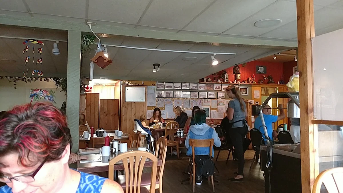 Vibe, Early Bird Cafe