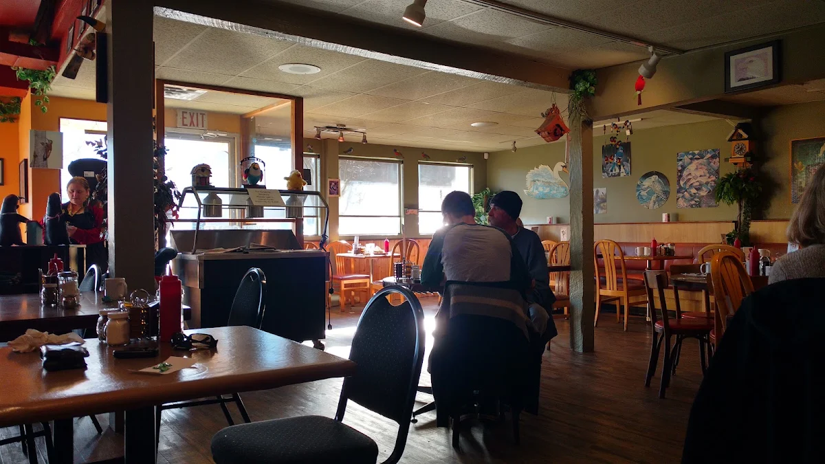 Vibe, Early Bird Cafe