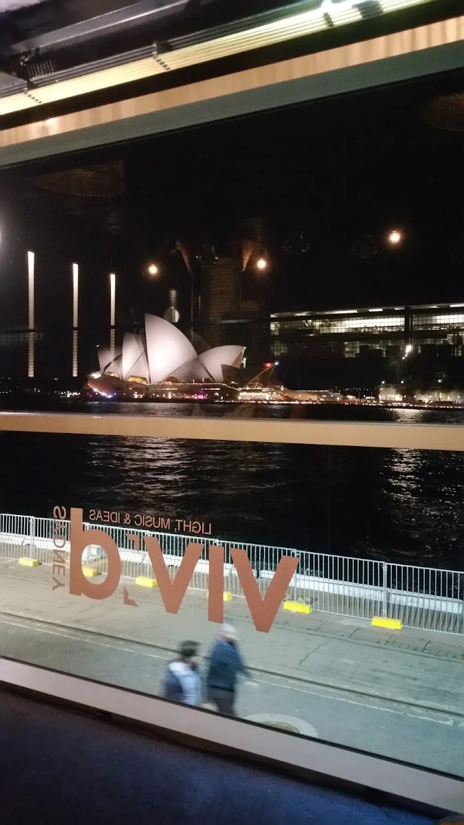 Vibe, Cruise Bar & Restaurant