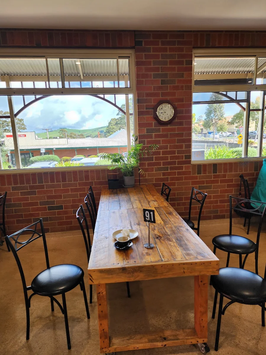 Vibe, Kelly's Bakery, Cafe & Bakehouse