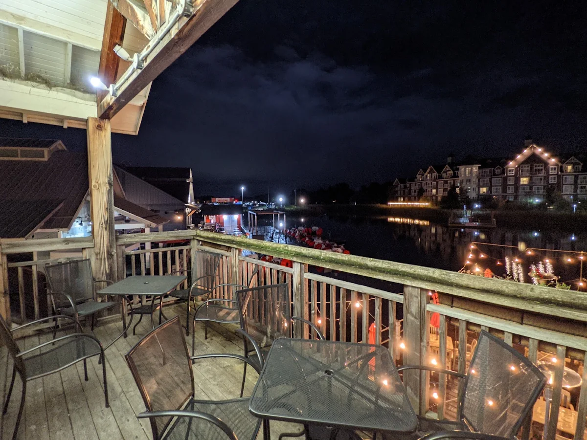 Vibe, Kaytoo Restaurant & Bar