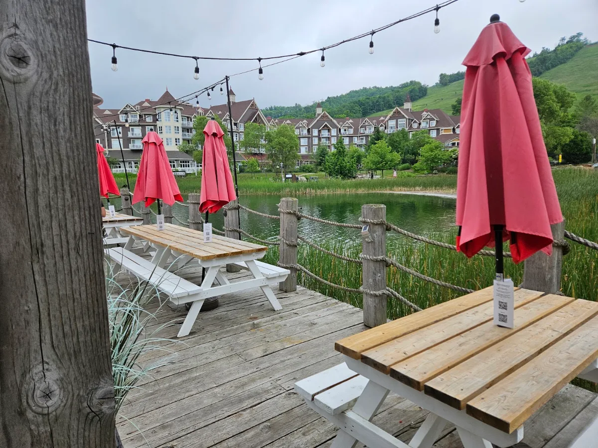 Vibe, Kaytoo Restaurant & Bar