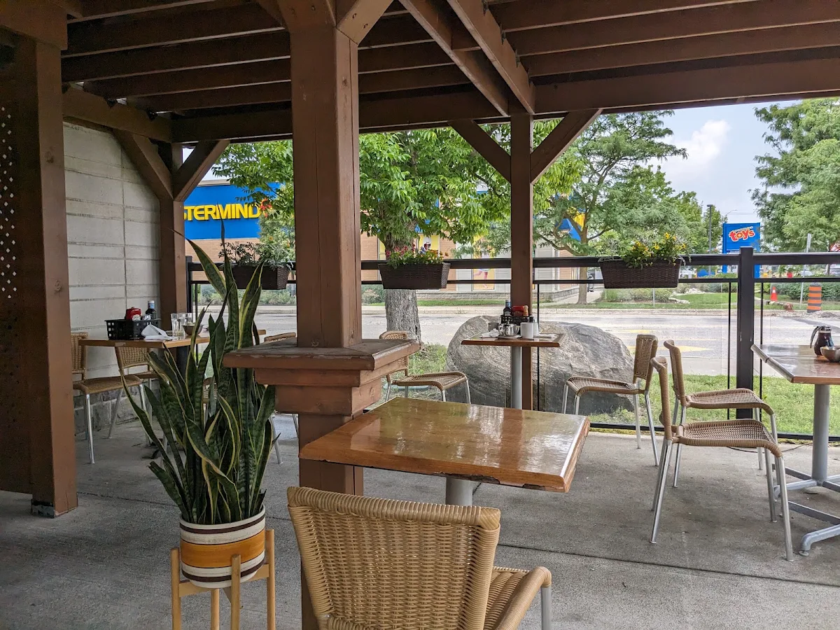 Vibe, Sunset Grill