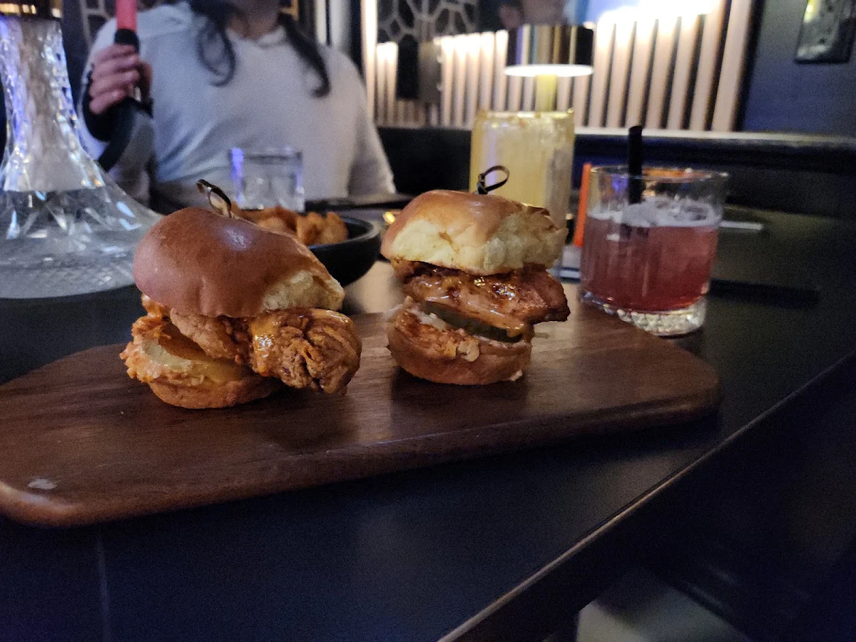 Food & drink, Mirage Lounge & Restaurant