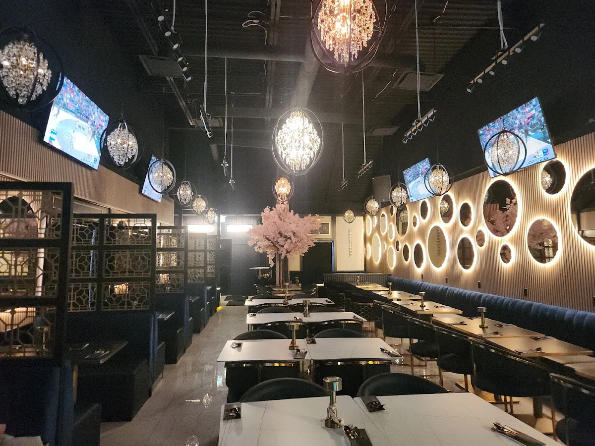 Vibe, Mirage Lounge & Restaurant