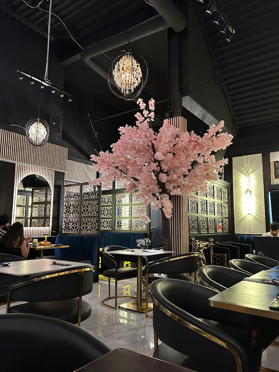 Vibe, Mirage Lounge & Restaurant