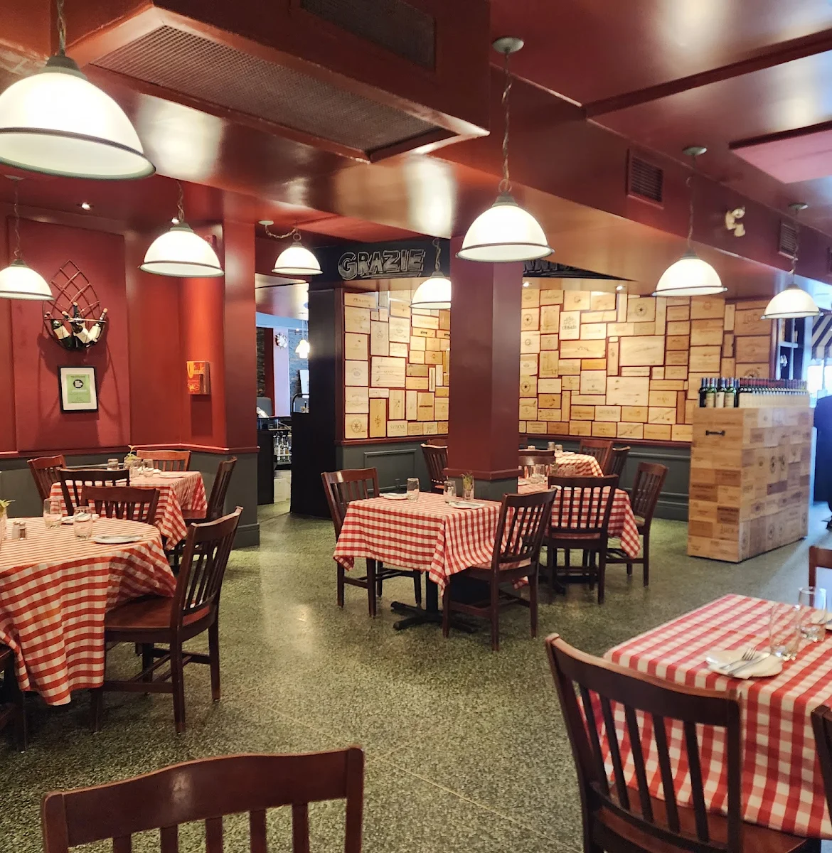 Vibe, Trattoria Caffè Italia