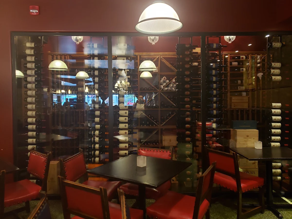 Vibe, Trattoria Caffè Italia