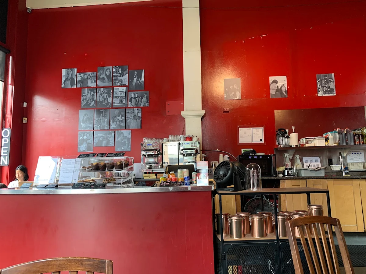 Vibe, Stega Eatery