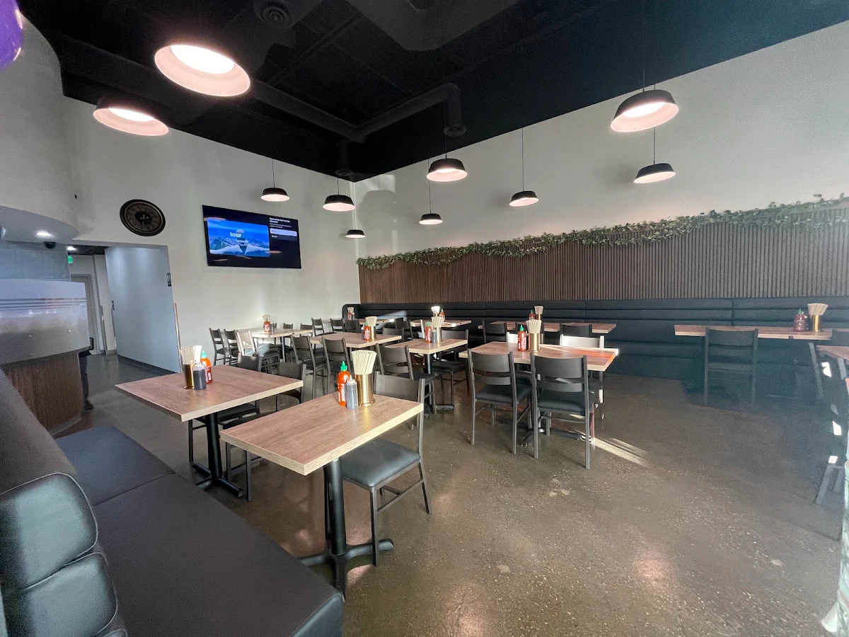 Vibe, Pho Hoan Pasteur (South Park)