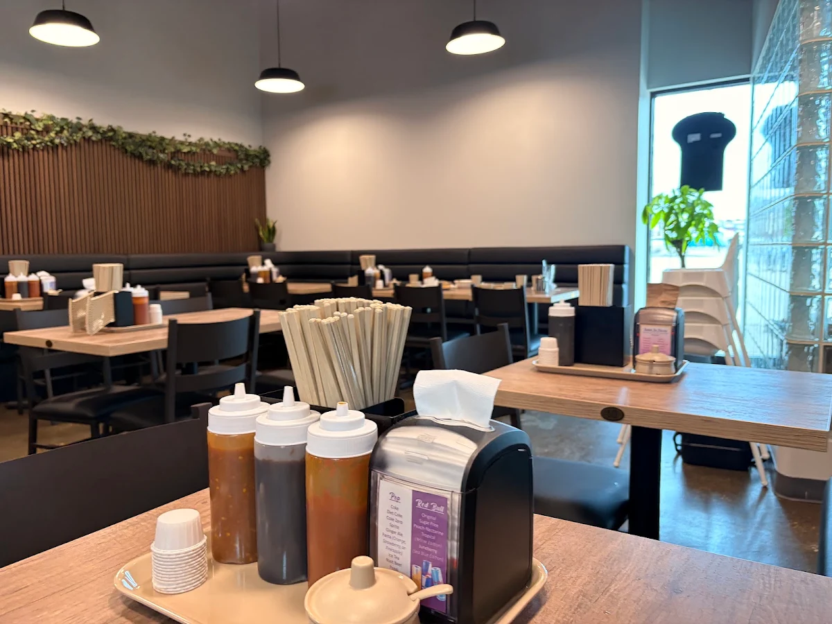 Vibe, Pho Hoan Pasteur (South Park)