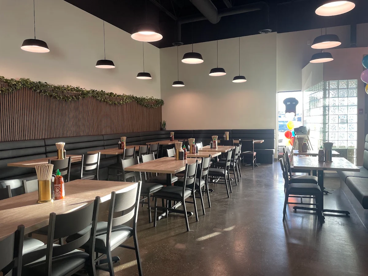 Vibe, Pho Hoan Pasteur (South Park)