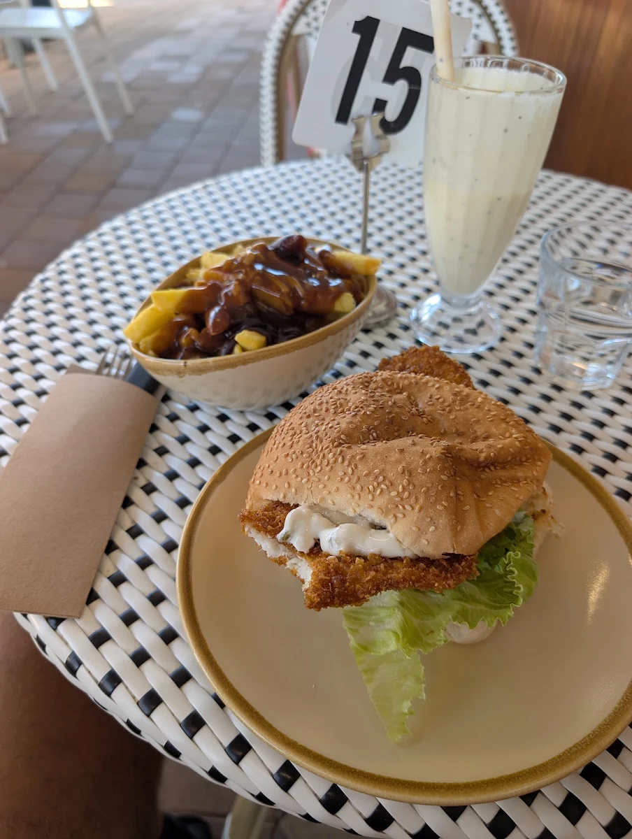 Food & drink, Brews & Bites Beachside Cafe