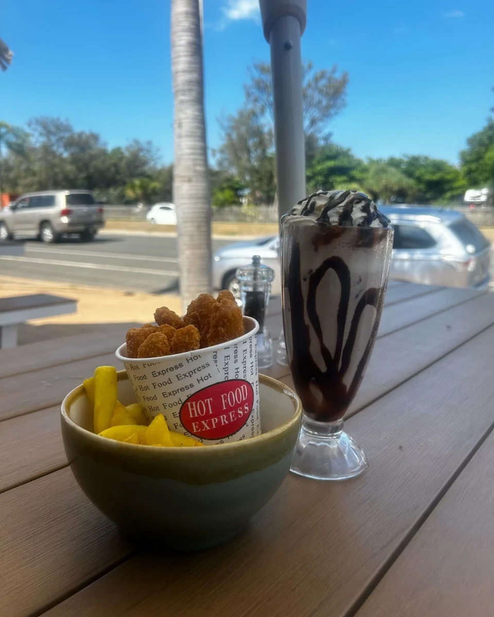 Food & drink, Brews & Bites Beachside Cafe