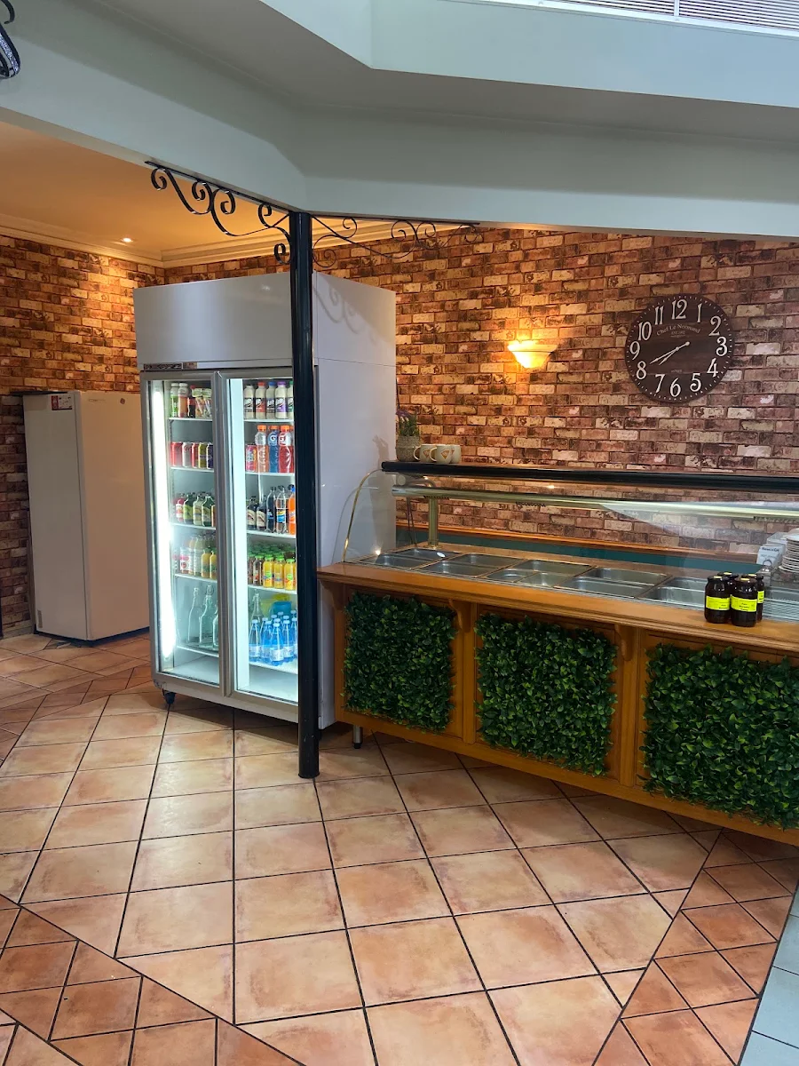 Vibe, Vincenzo's Coffee Lounge