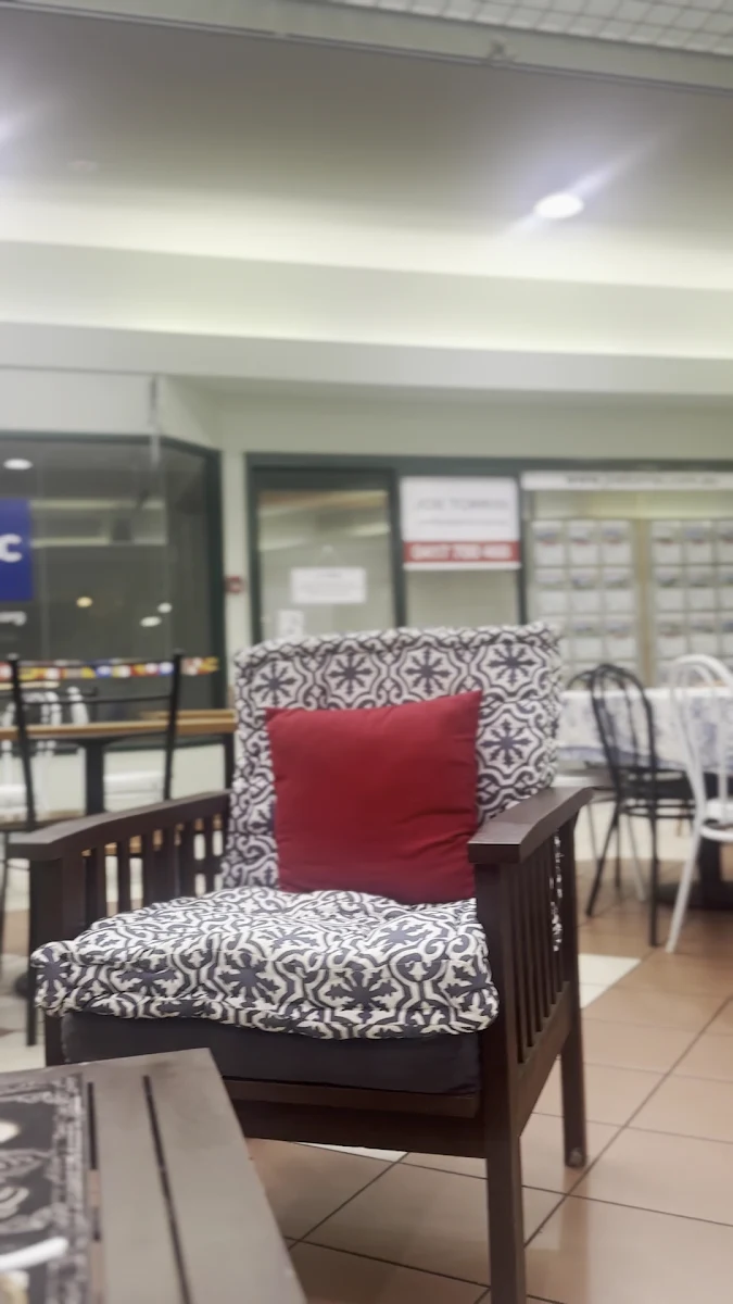 Vibe, Vincenzo's Coffee Lounge