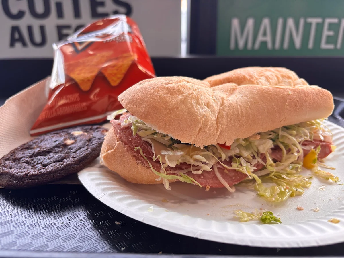 Food & drink, Dagwoods La Sandwicherie