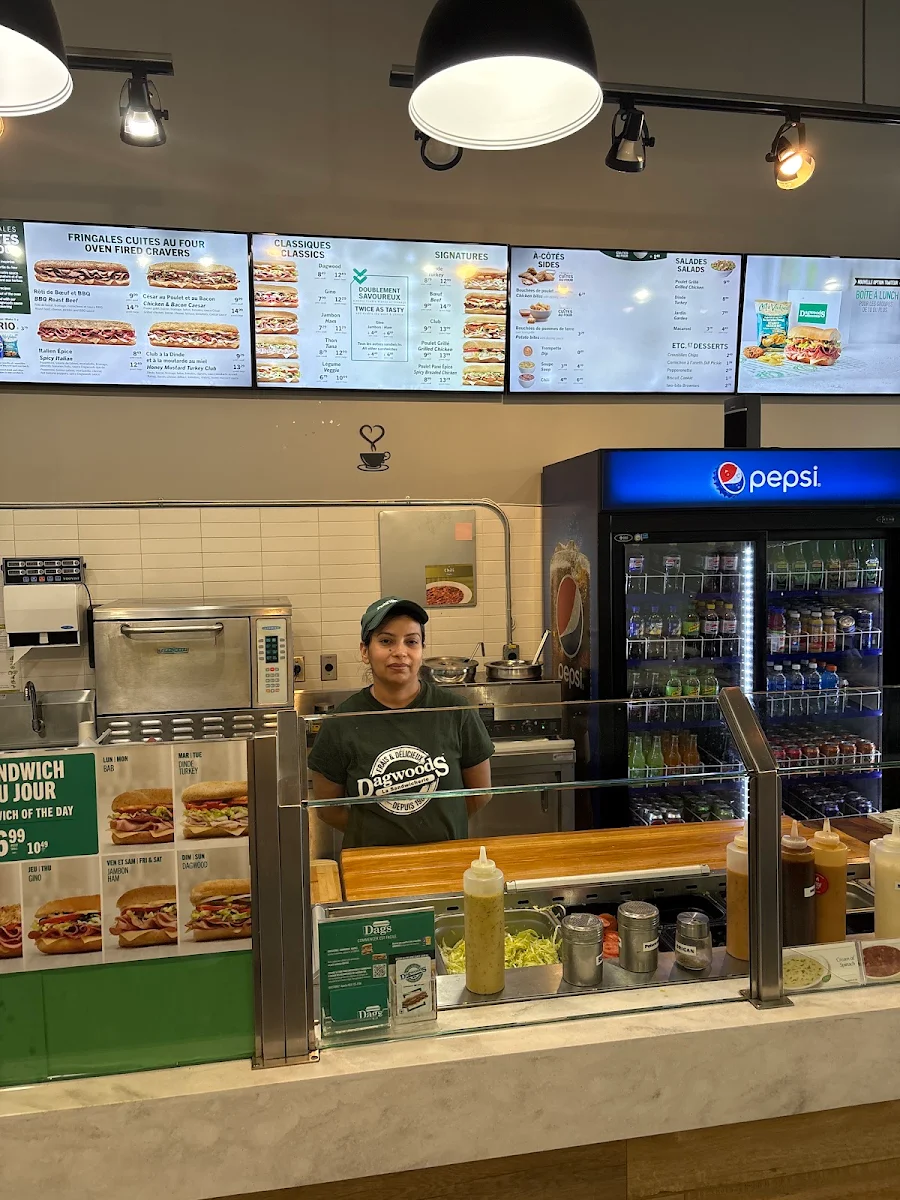 Vibe, Dagwoods La Sandwicherie