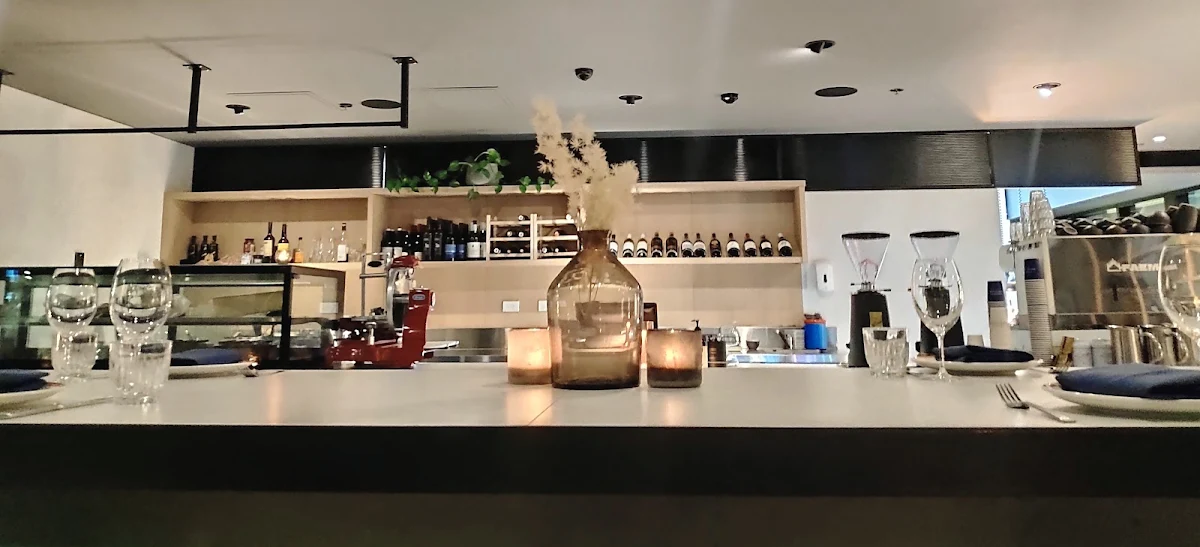 Vibe, Braddon Merchant
