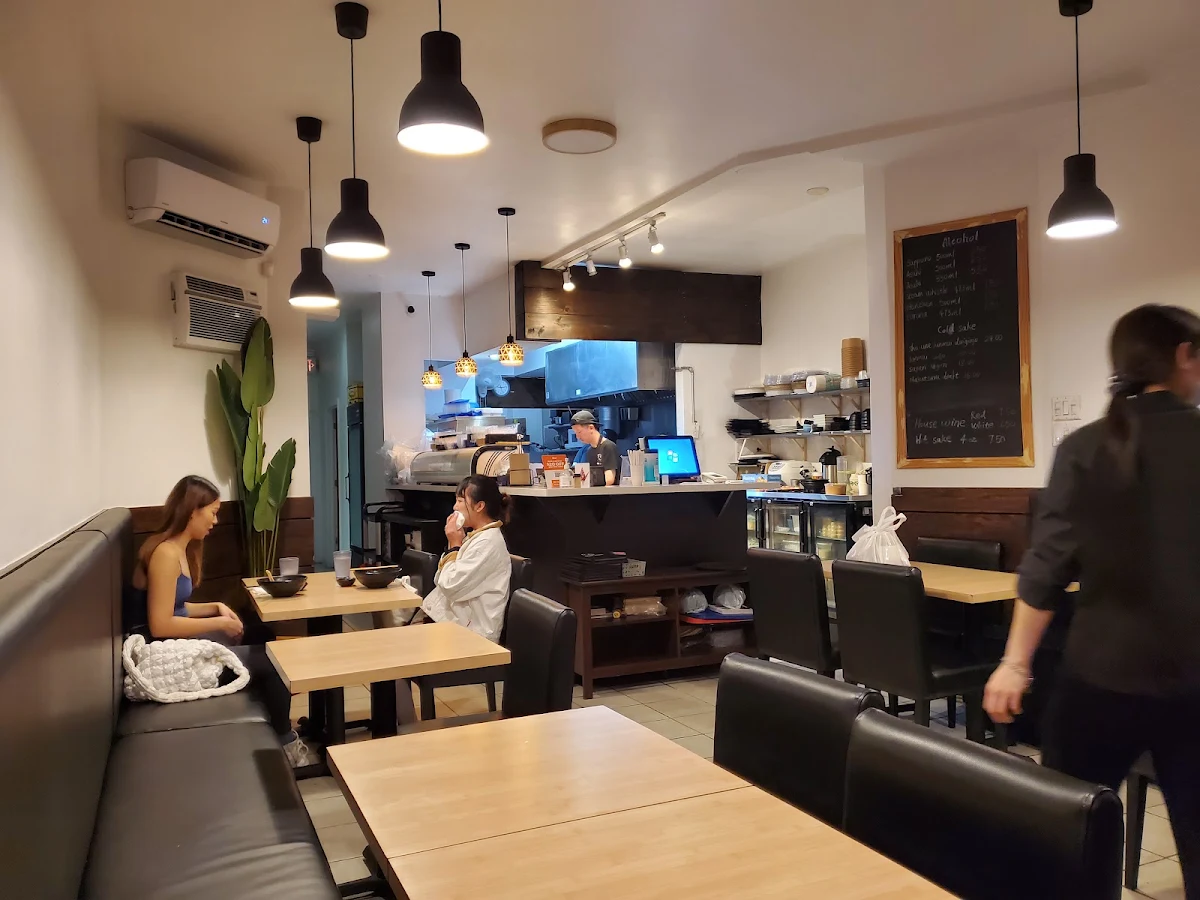 Vibe, Hana Sushi
