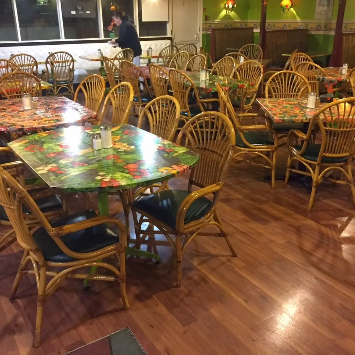 Vibe, Early Bird Restaurant
