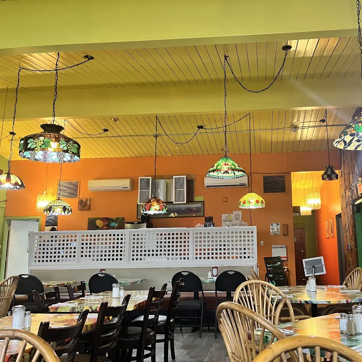 Vibe, Early Bird Restaurant