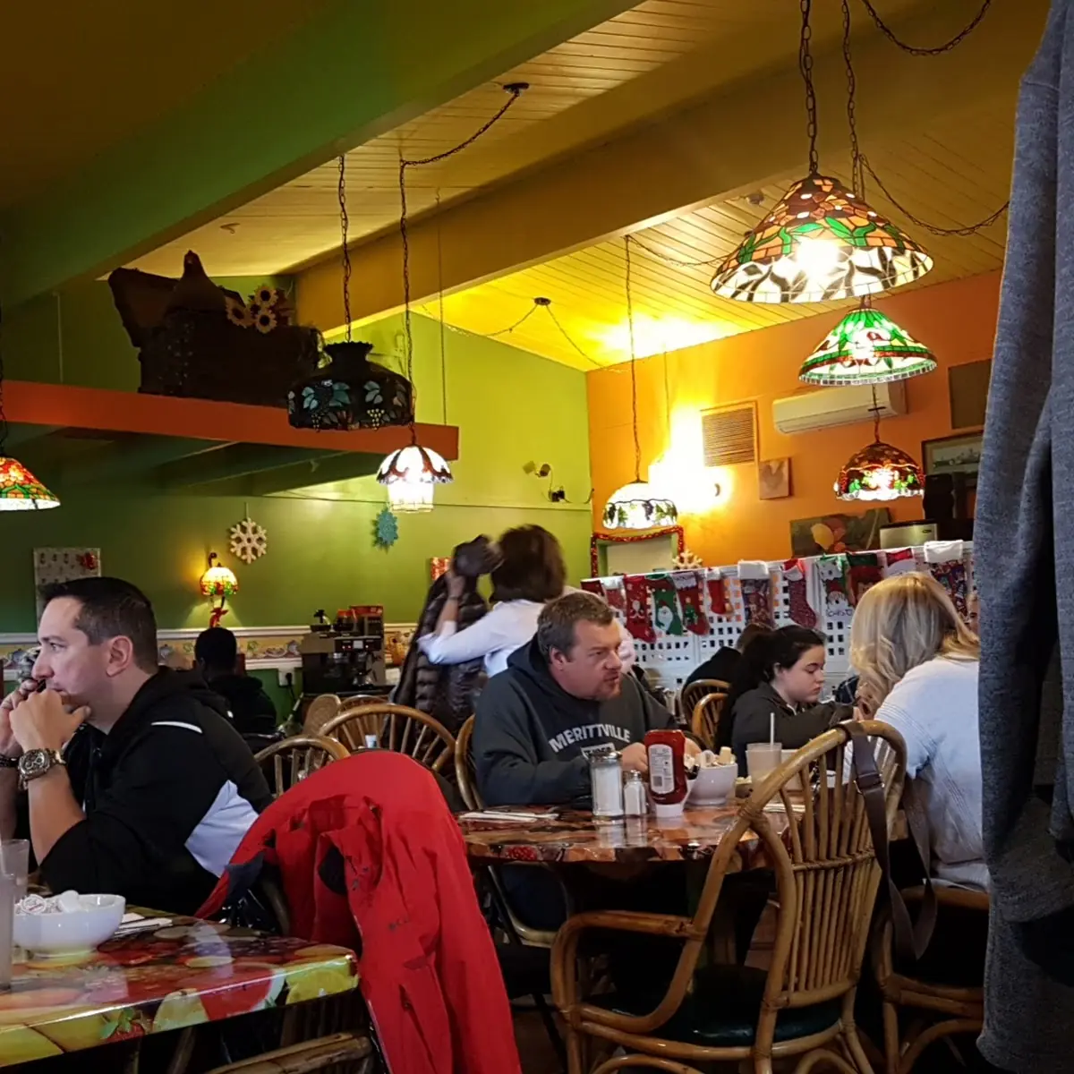 Vibe, Early Bird Restaurant