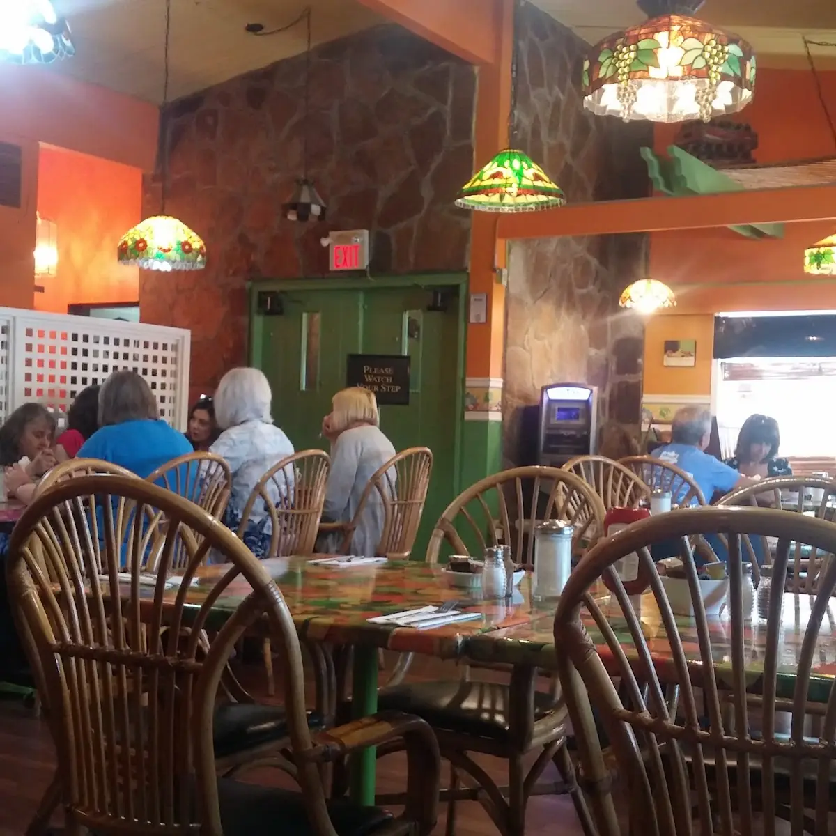 Vibe, Early Bird Restaurant