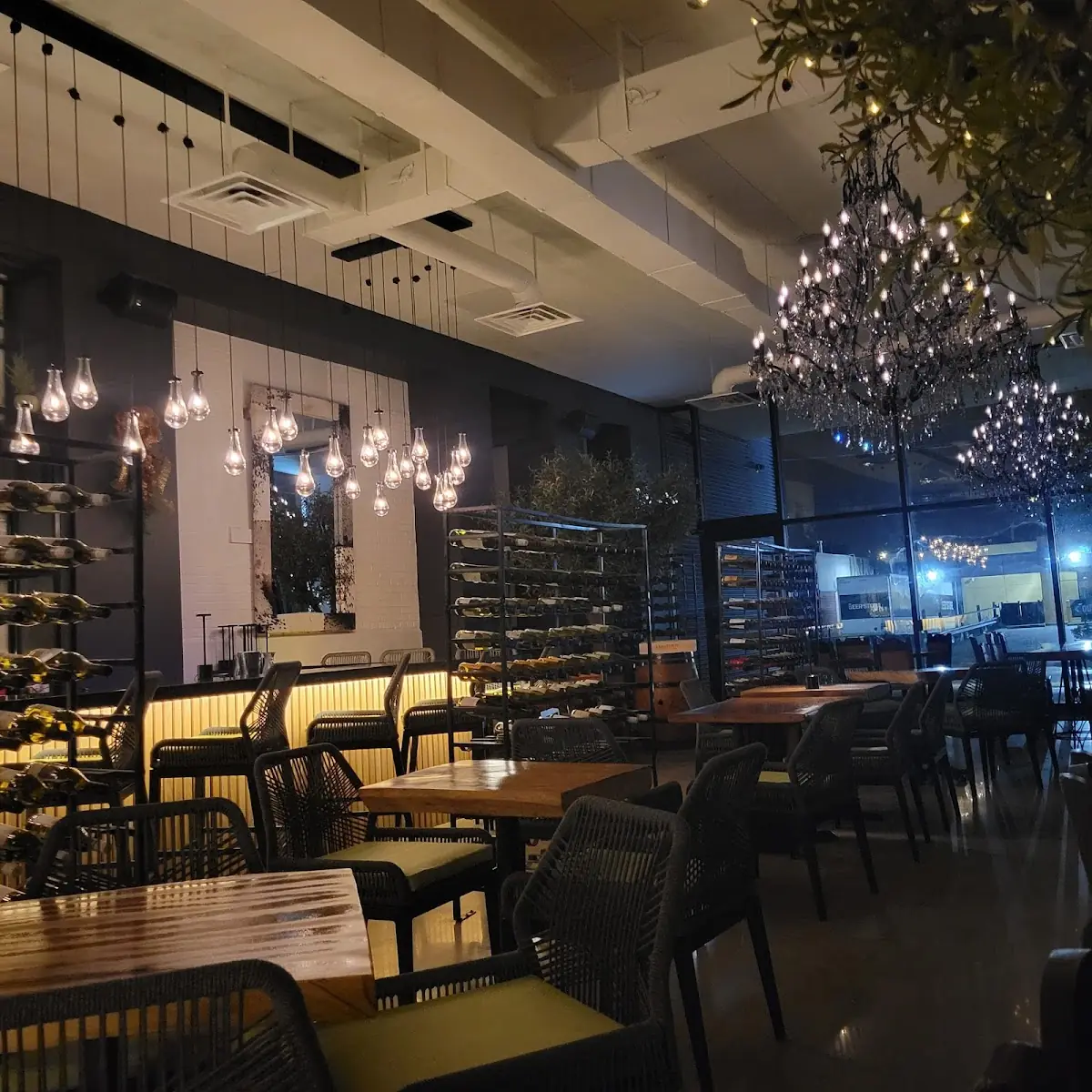 Vibe, Wineology