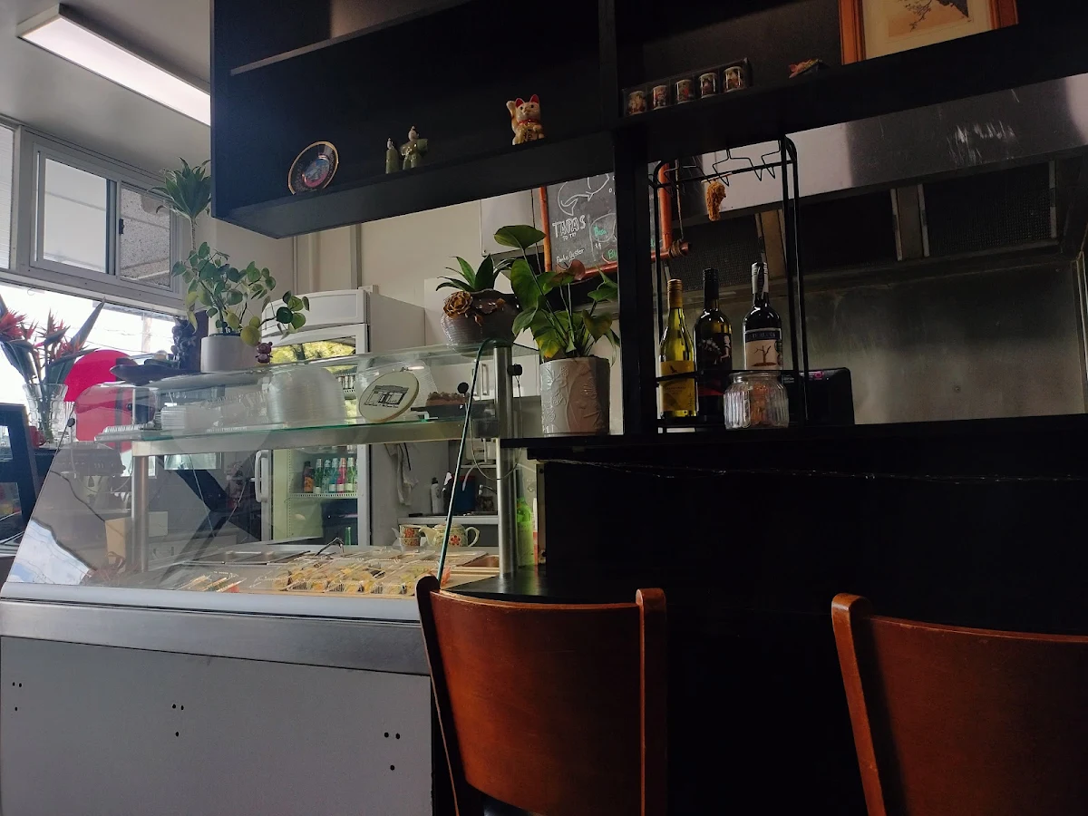 Vibe, Ebi Fine Foods