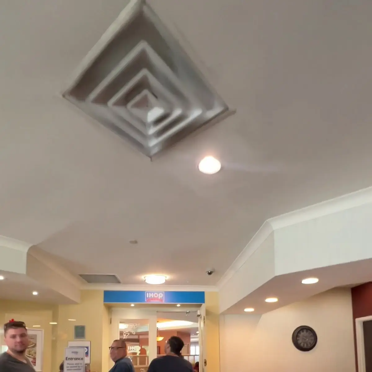 Vibe, IHOP