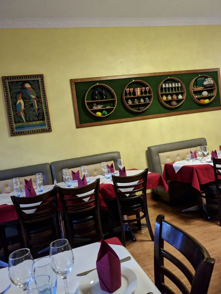 Vibe, The Indian Hut -Indian and Nepalese Restaurant