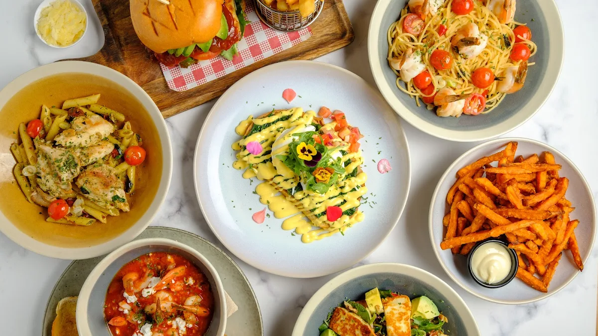 Food & drink, Lumina Cafe Castle towers