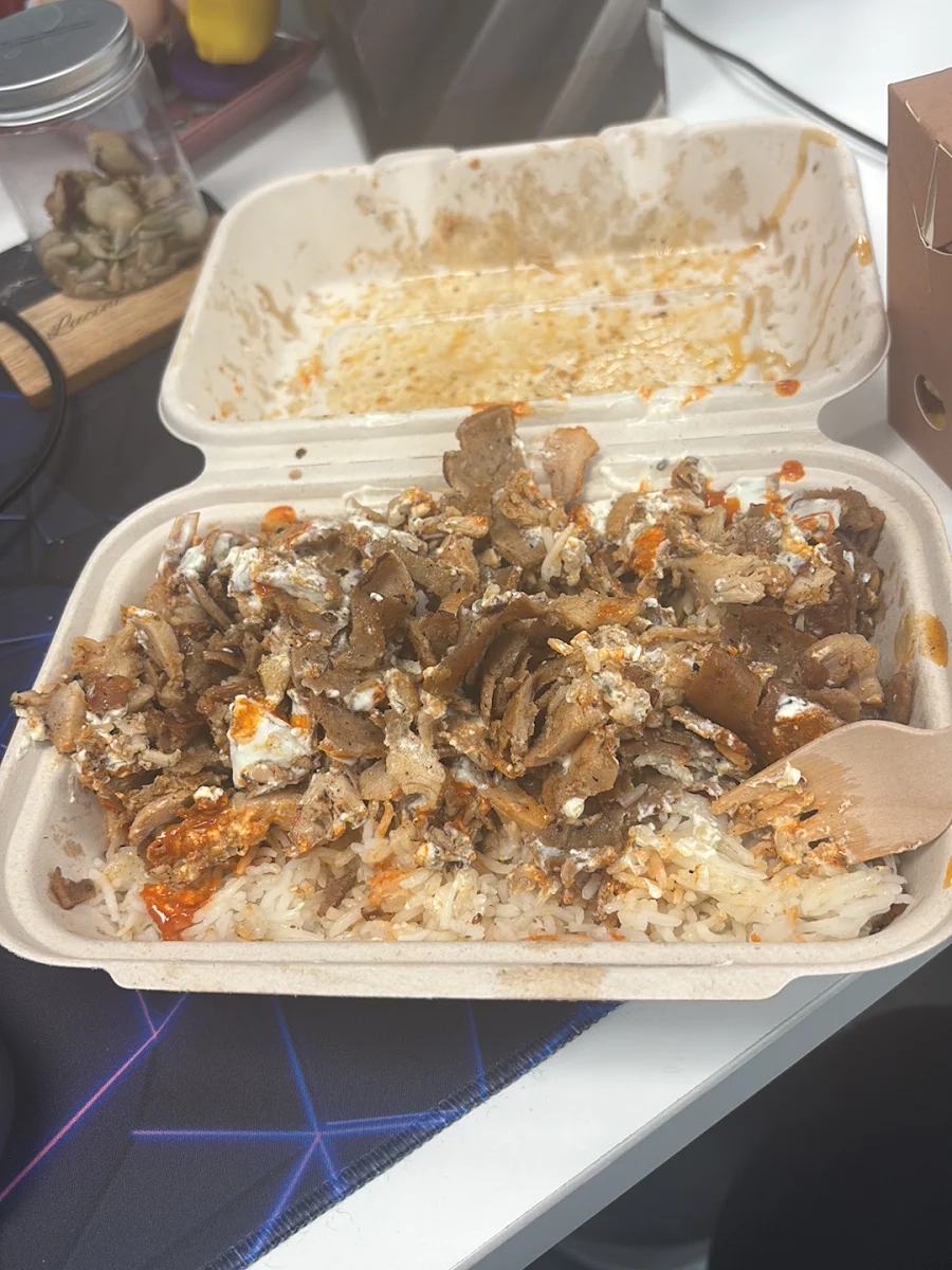 Food & drink, Funky Feast Altona (24hrs) - Pizza | Pasta | HSP | Kebab