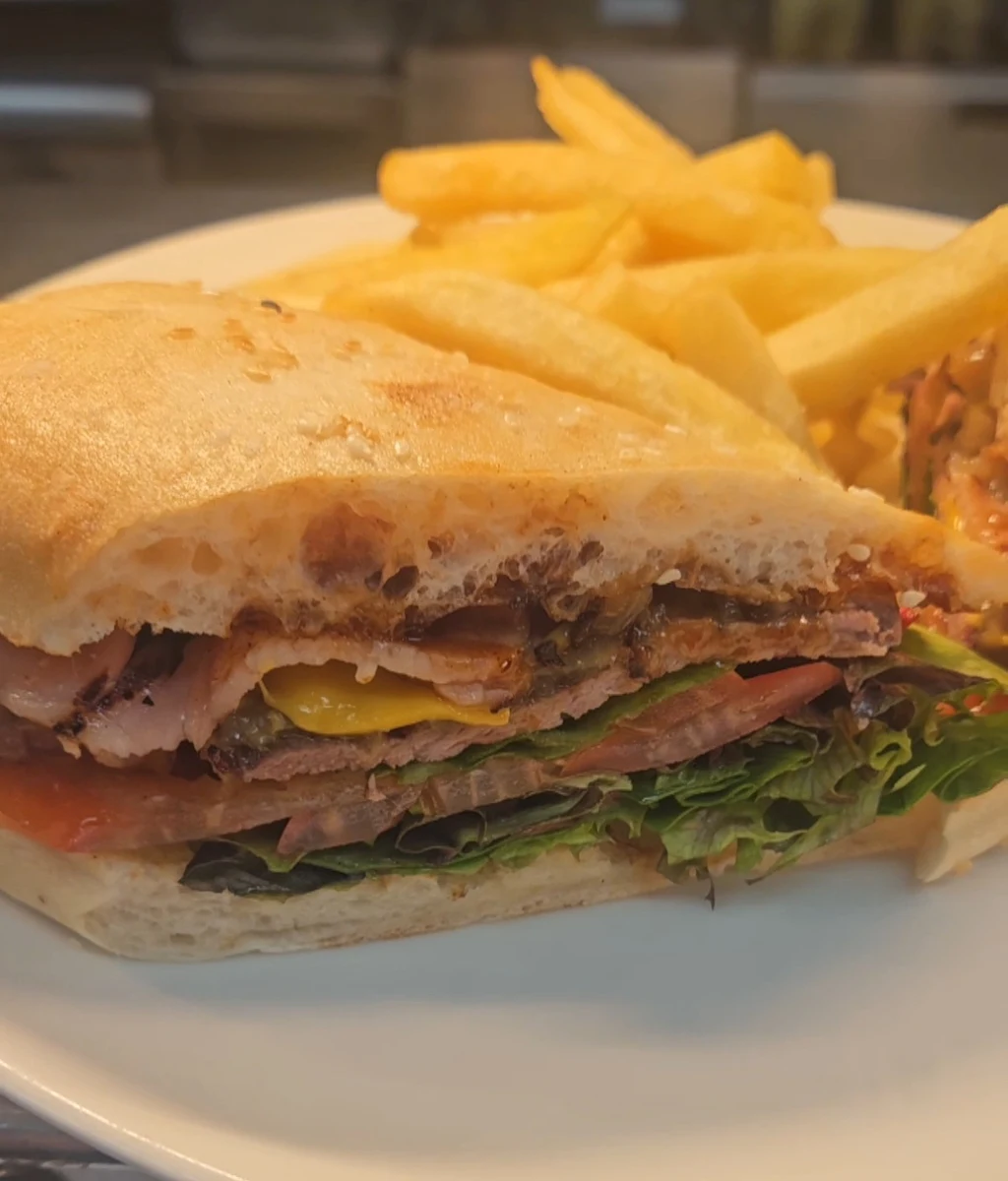 Food & drink, Eltham Hotel