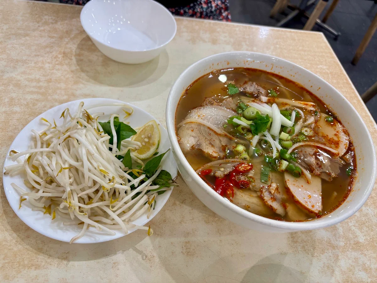 Food & drink, Pho Hien Vuong Pasteur