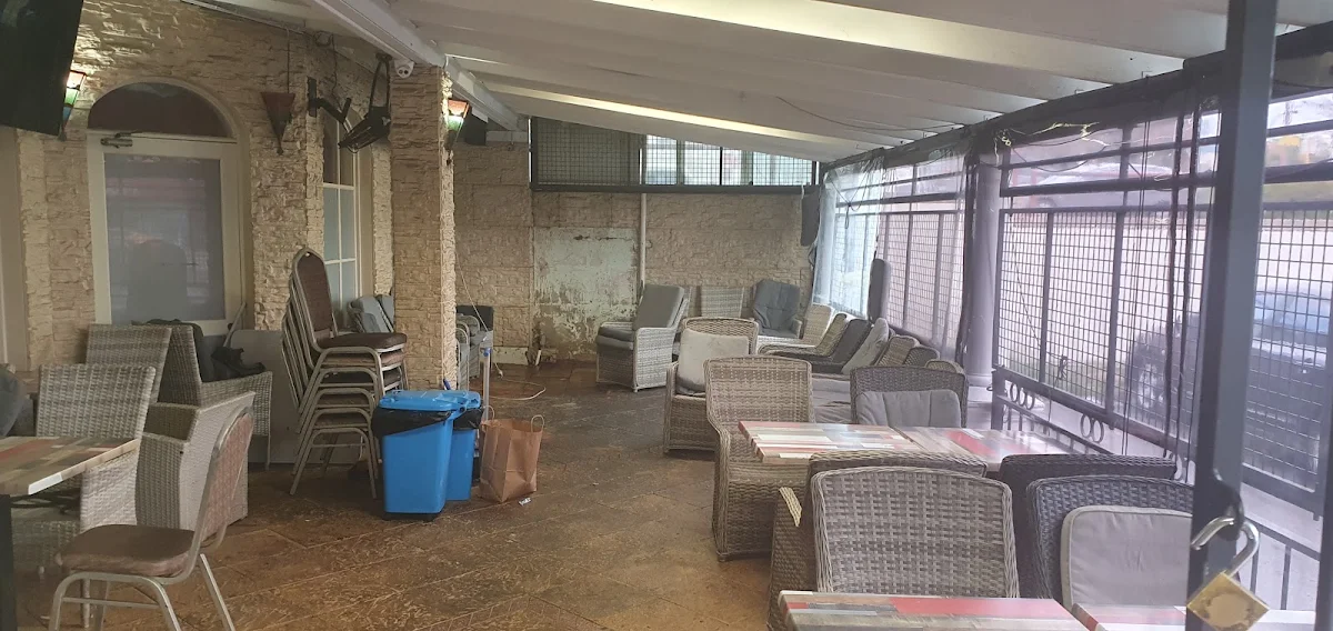 Vibe, Little Lebanon Restaurant