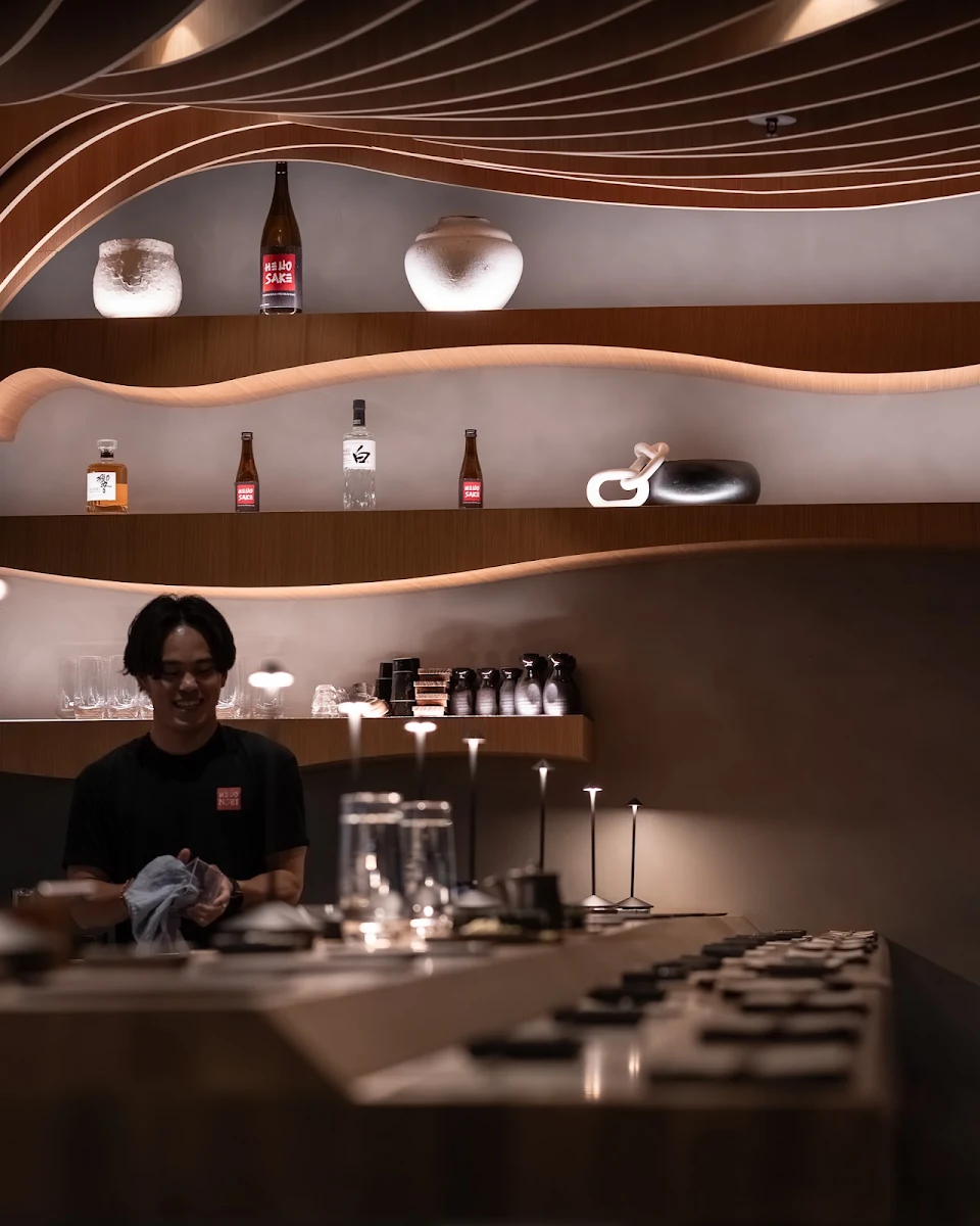 Vibe, Hello Nori - Richmond