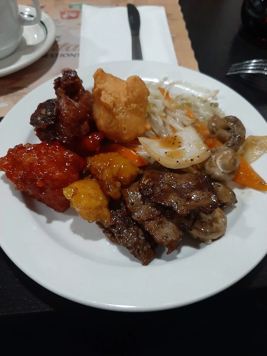 Food & drink, Lucky Kitchen Buffet