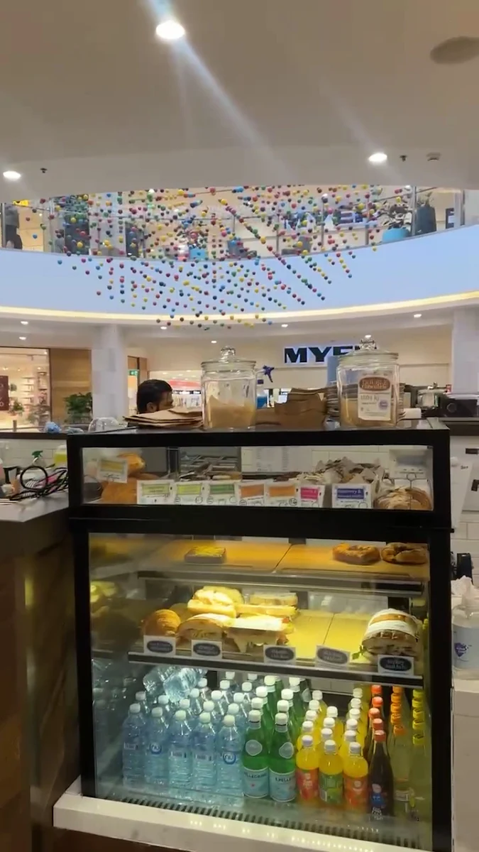 Vibe, Three Beans Macquarie Centre
