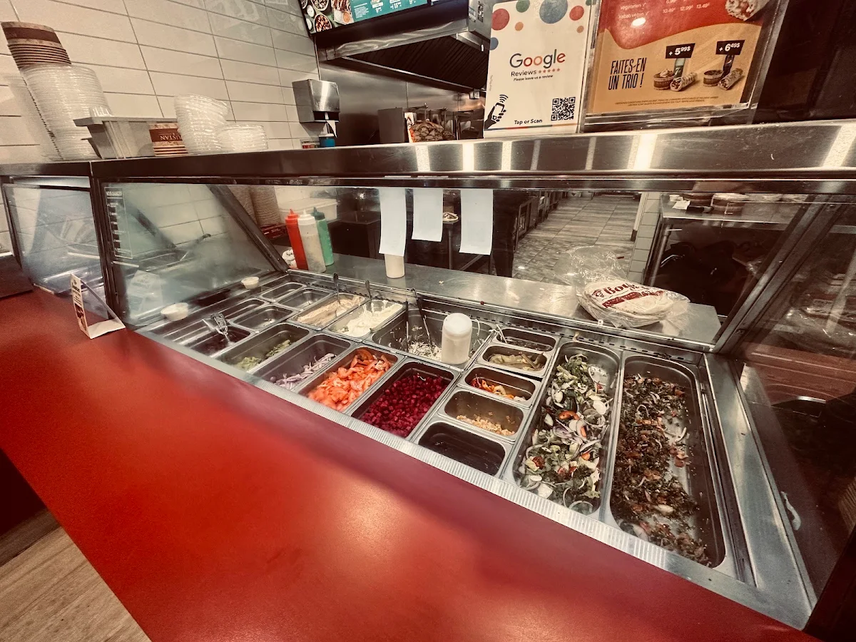 Vibe, Restaurant Boustan