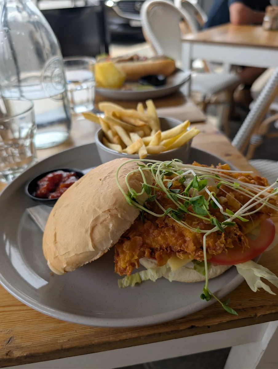 Food & drink, Cafe 56