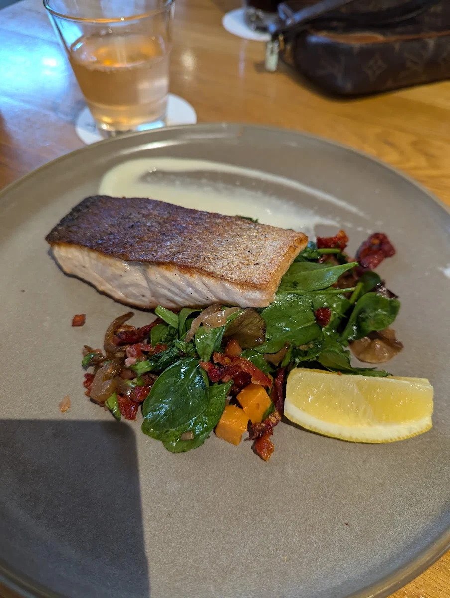 Food & drink, Bracken Ridge Tavern