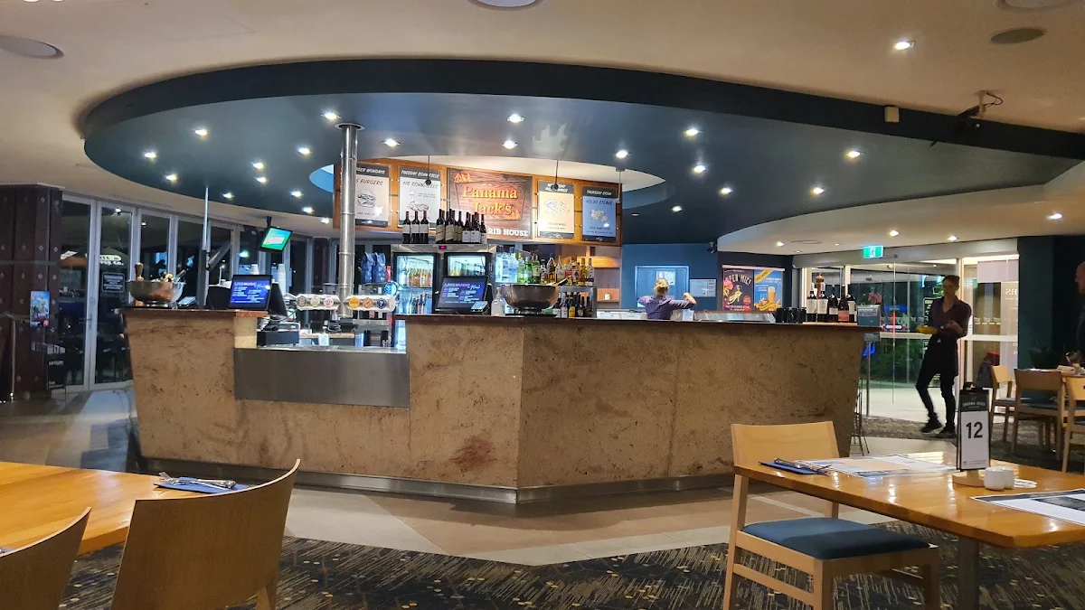 Vibe, Bracken Ridge Tavern